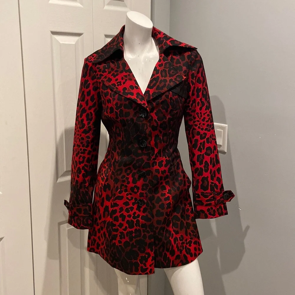 EUC Caché red leopard trench